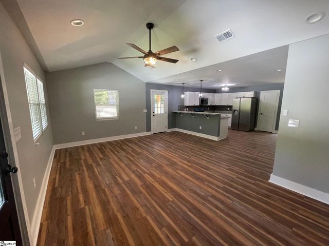 2611 Anderson Highway, Williamston, SC 29697