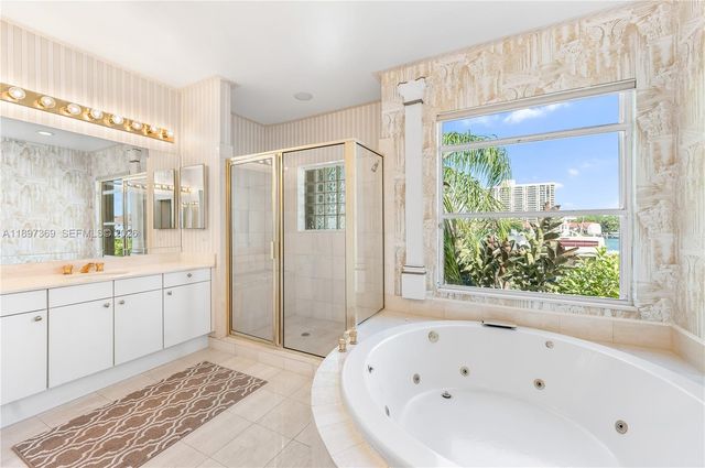 3699 NE 208th Terrace, Aventura, FL 33180