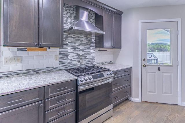 1500 Cliffview AVENUE, Onalaska, WI 54650