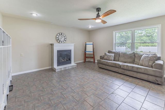 1500 Cliffview AVENUE, Onalaska, WI 54650