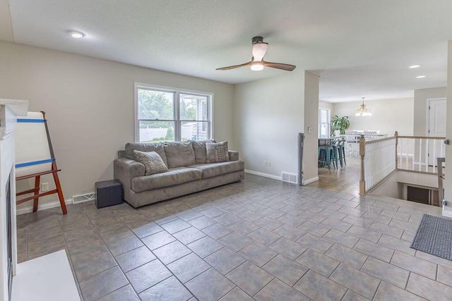 1500 Cliffview AVENUE, Onalaska, WI 54650