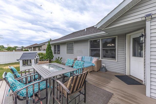 1500 Cliffview AVENUE, Onalaska, WI 54650