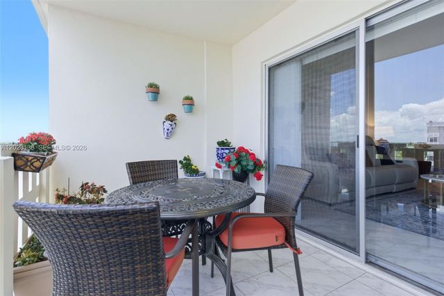 4330 Hillcrest Dr 916, Hollywood, FL 33021