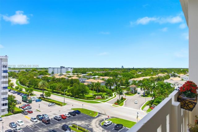 4330 Hillcrest Dr 916, Hollywood, FL 33021