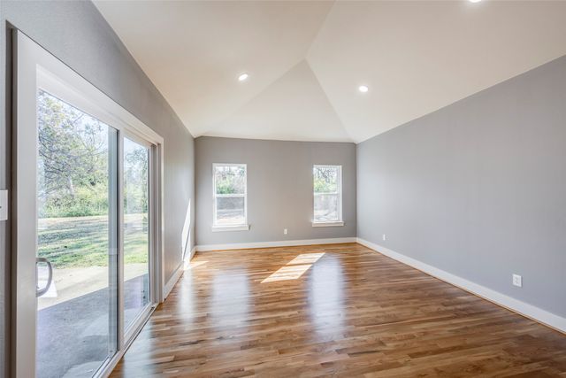 10136 San Juan Avenue, Dallas, TX 75228