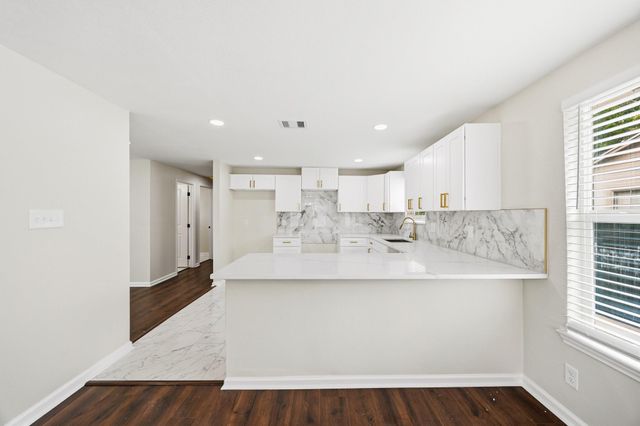 7946 Fowlie Street, Houston, TX 77028