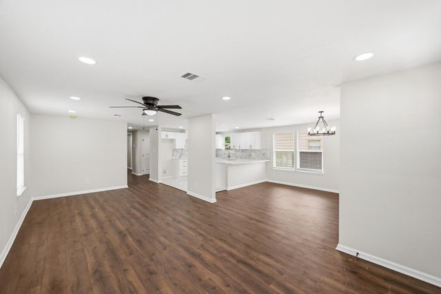 7946 Fowlie Street, Houston, TX 77028