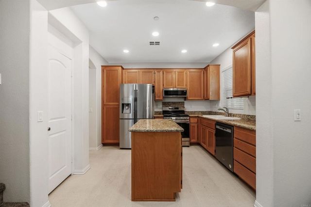 1494 Mosaic Glen, Escondido, CA 92029