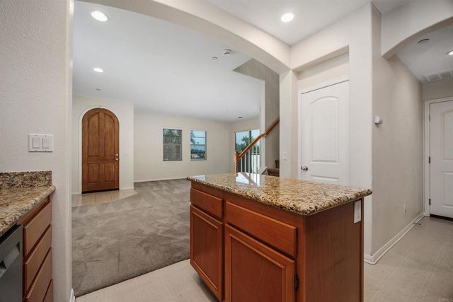 1494 Mosaic Glen, Escondido, CA 92029