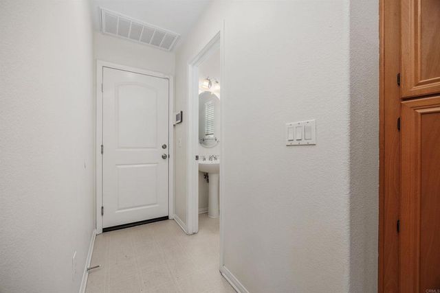 1494 Mosaic Glen, Escondido, CA 92029