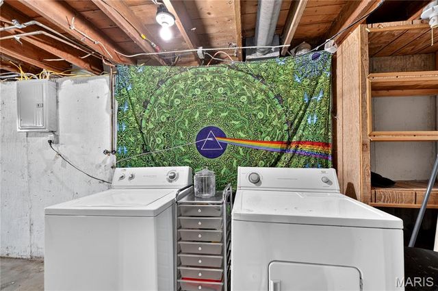 214 Oakridge Lane, Lake St Louis, MO 63367