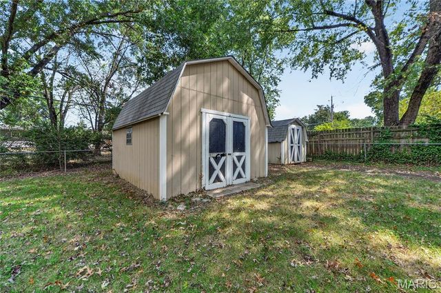 214 Oakridge Lane, Lake St Louis, MO 63367