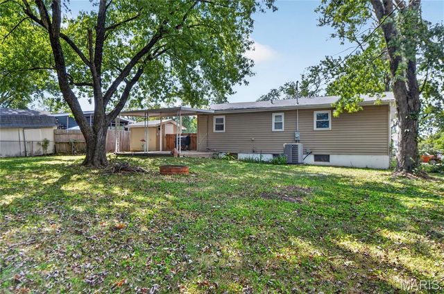 214 Oakridge Lane, Lake St Louis, MO 63367