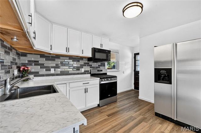 214 Oakridge Lane, Lake St Louis, MO 63367