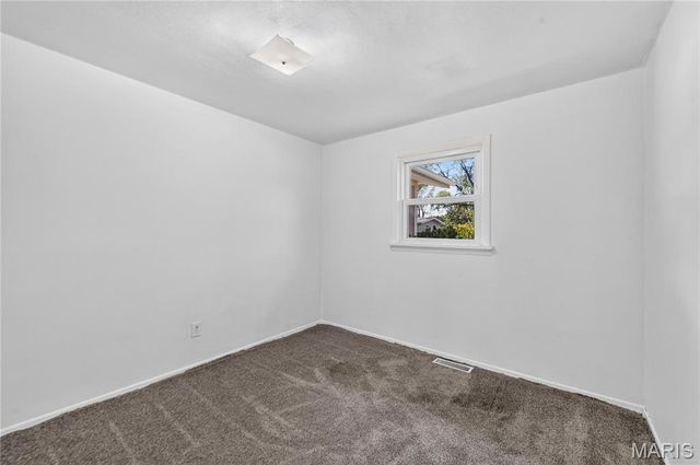 214 Oakridge Lane, Lake St Louis, MO 63367