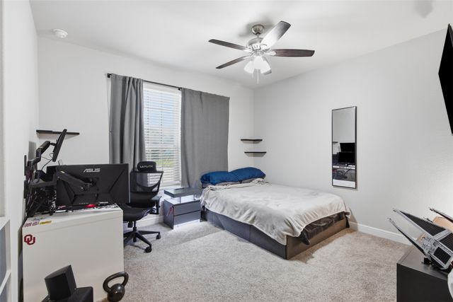 5213 Crystal Lake Avenue, Krum, TX 76249