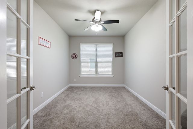 5213 Crystal Lake Avenue, Krum, TX 76249