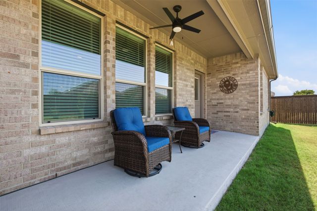 5213 Crystal Lake Avenue, Krum, TX 76249