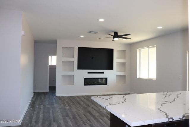 10859 W Reef Circle, Arizona City, AZ 85123