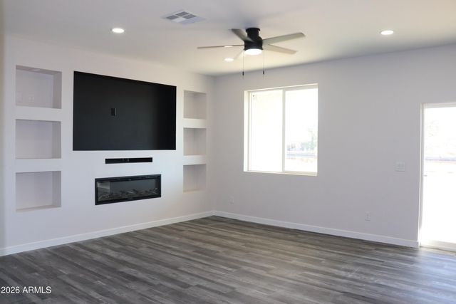 10859 W Reef Circle, Arizona City, AZ 85123