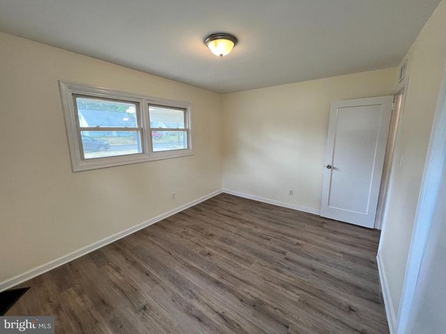 1008 TERRACE BLVD, Trenton, NJ 08618