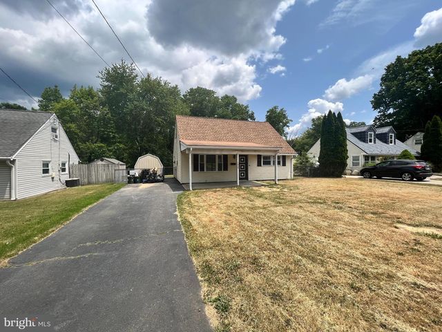 1008 TERRACE BLVD, Trenton, NJ 08618