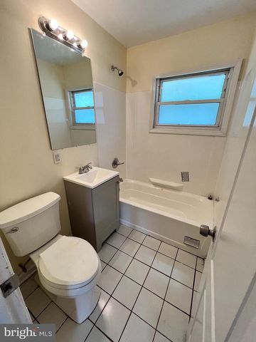 1008 TERRACE BLVD, Trenton, NJ 08618