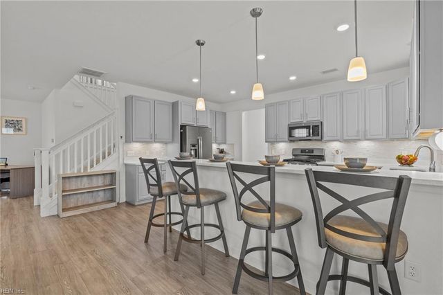 658 Middleton WAY, Chesapeake, VA 23322