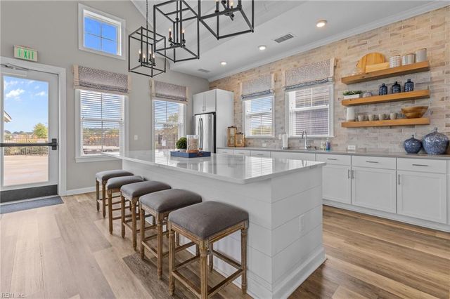 658 Middleton WAY, Chesapeake, VA 23322