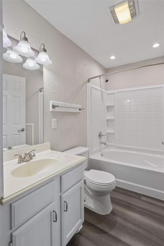 11700 League Line Road 122, Conroe, TX 77304