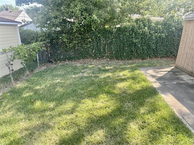 22464 Rein Avenue, Eastpointe, MI 48021