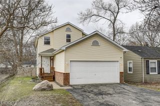 22723 Middlebelt Road, Farmington, MI 48336