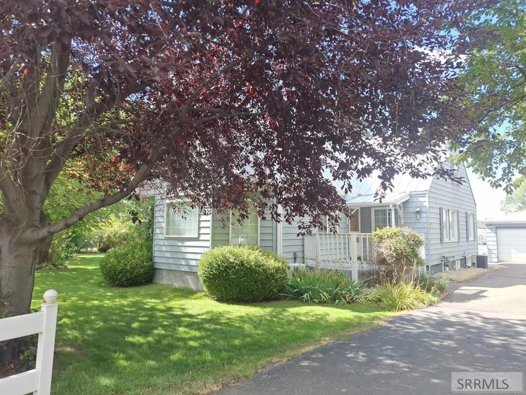 Image 3 of property listing at 1822 Cottage Avenue, Pocatello, ID 83201
