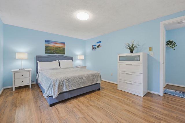 220 Bedford St E11, Bridgewater, MA 02324