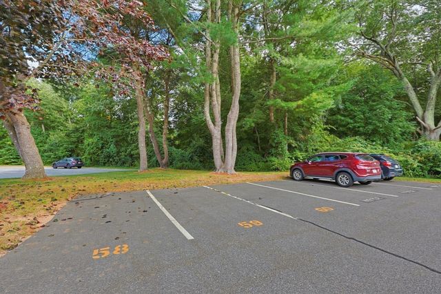 220 Bedford St E11, Bridgewater, MA 02324