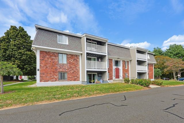220 Bedford St E11, Bridgewater, MA 02324
