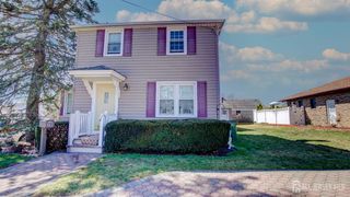 39 Harrison Street, Sayreville, NJ 08872