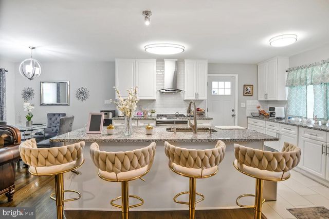 6306 HARDWOOD DR, Lanham, MD 20706