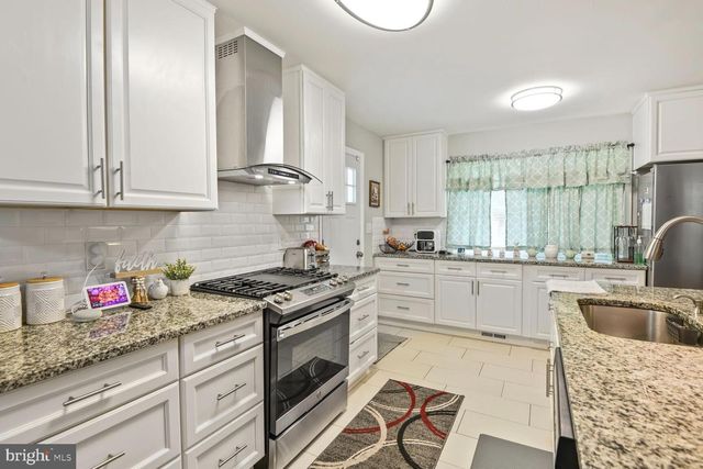 6306 HARDWOOD DR, Lanham, MD 20706