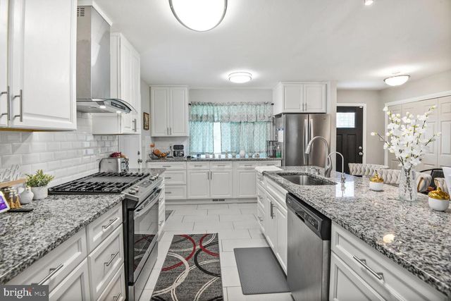 6306 HARDWOOD DR, Lanham, MD 20706