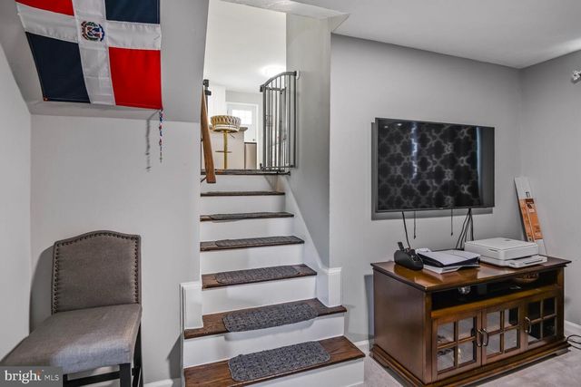 6306 HARDWOOD DR, Lanham, MD 20706