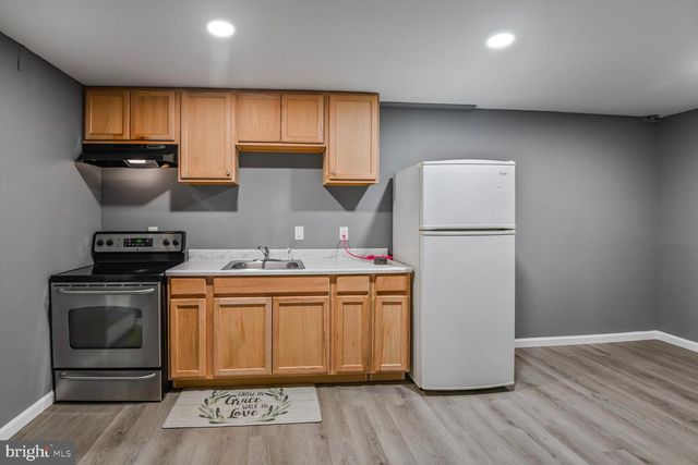 6306 HARDWOOD DR, Lanham, MD 20706