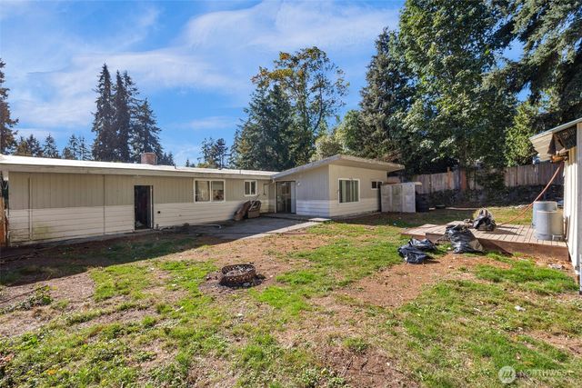 5319 201st Place SW, Lynnwood, WA 98036