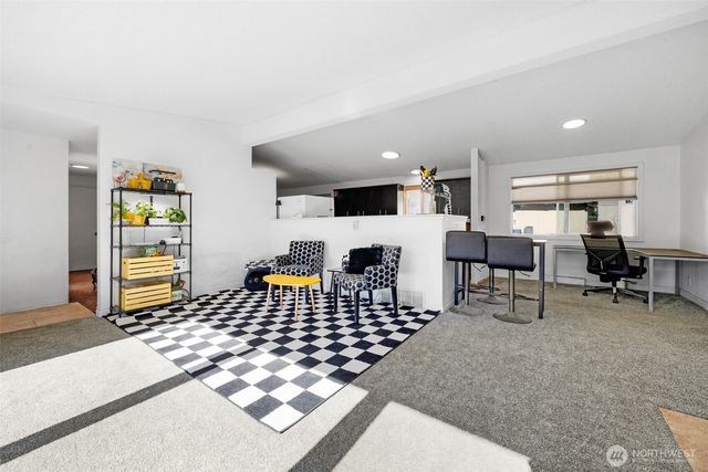 5319 201st Place SW, Lynnwood, WA 98036