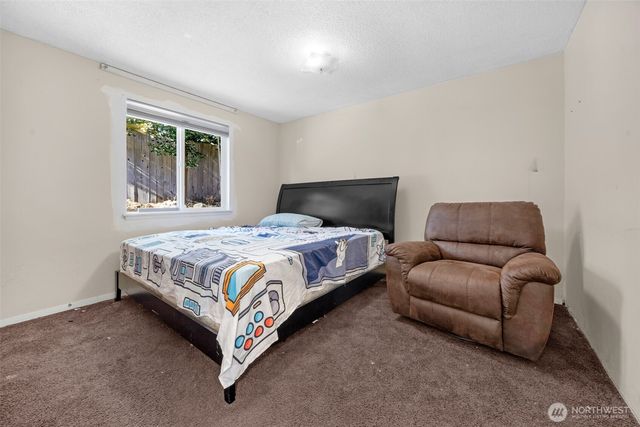 5319 201st Place SW, Lynnwood, WA 98036