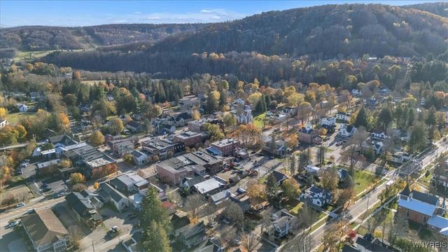 8 Monroe Street, Ellicottville, NY 14731