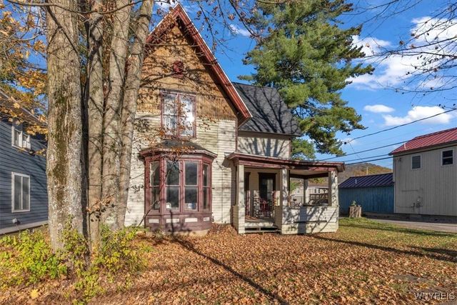 8 Monroe Street, Ellicottville, NY 14731