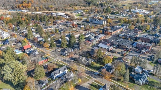 8 Monroe Street, Ellicottville, NY 14731