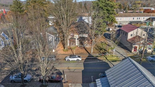 8 Monroe Street, Ellicottville, NY 14731