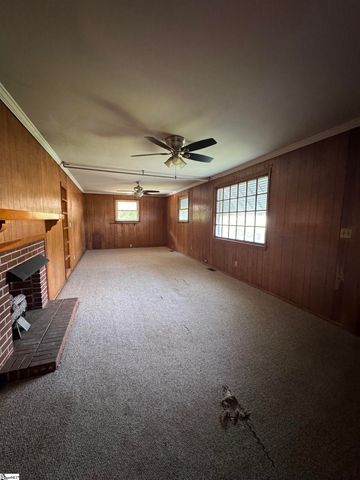 26 N Washington Avenue, Greenville, SC 29611